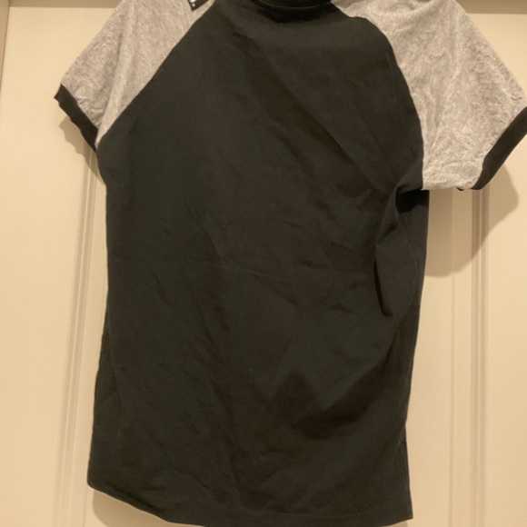 Moschino - God save the queens VINTAGE Black and Gray Graphic T-Shirt - Picture 7 of 10